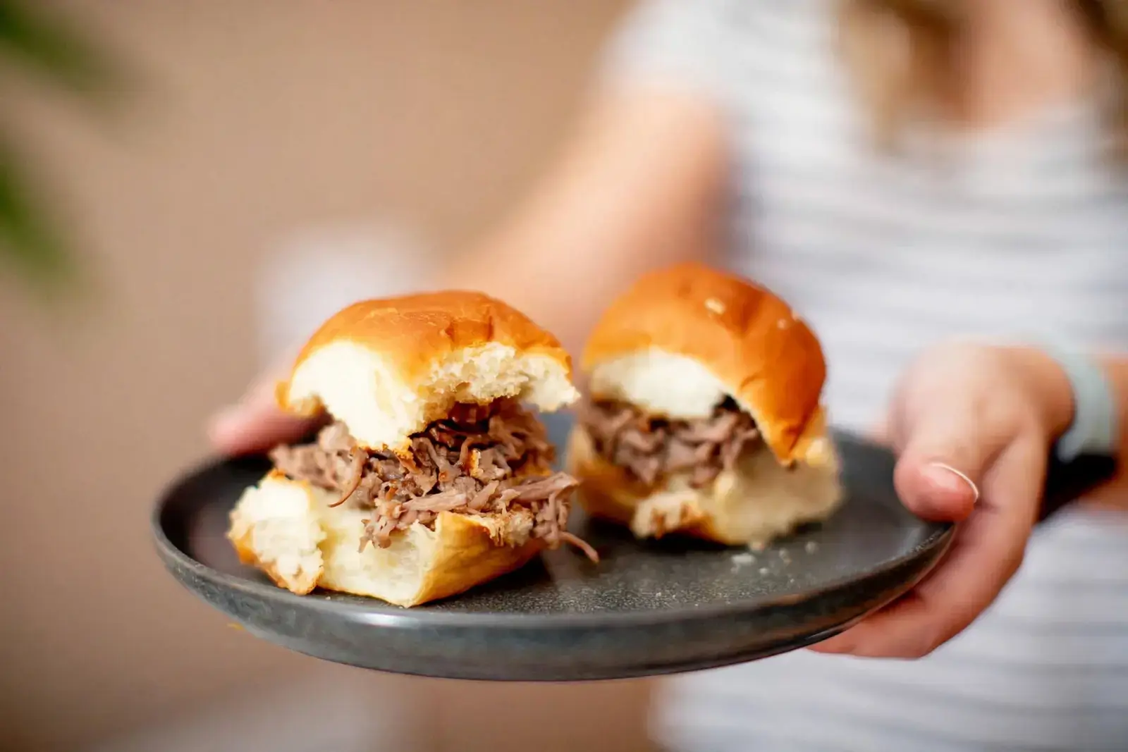 26 Fall Crockpot Dinners to Cook All Season Long 14 26 Fall Crockpot Dinners, 15) Kalua Pork