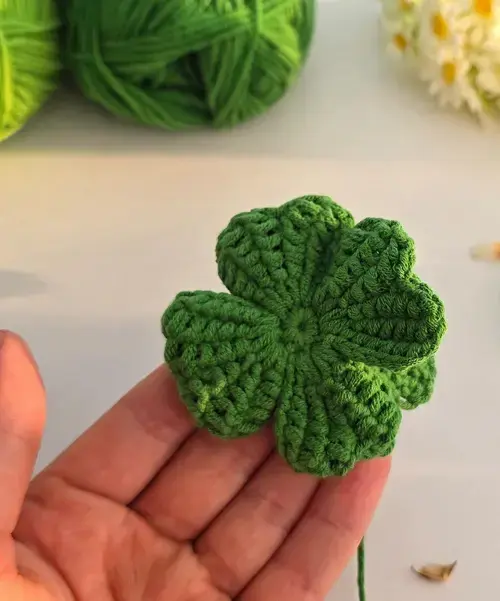 6 Five-Minute Fall Free Crochet Patterns for Cozy Autumn Decor 6 6 Five-Minute Fall Free Crochet Patterns, 6. Clover Keychain
