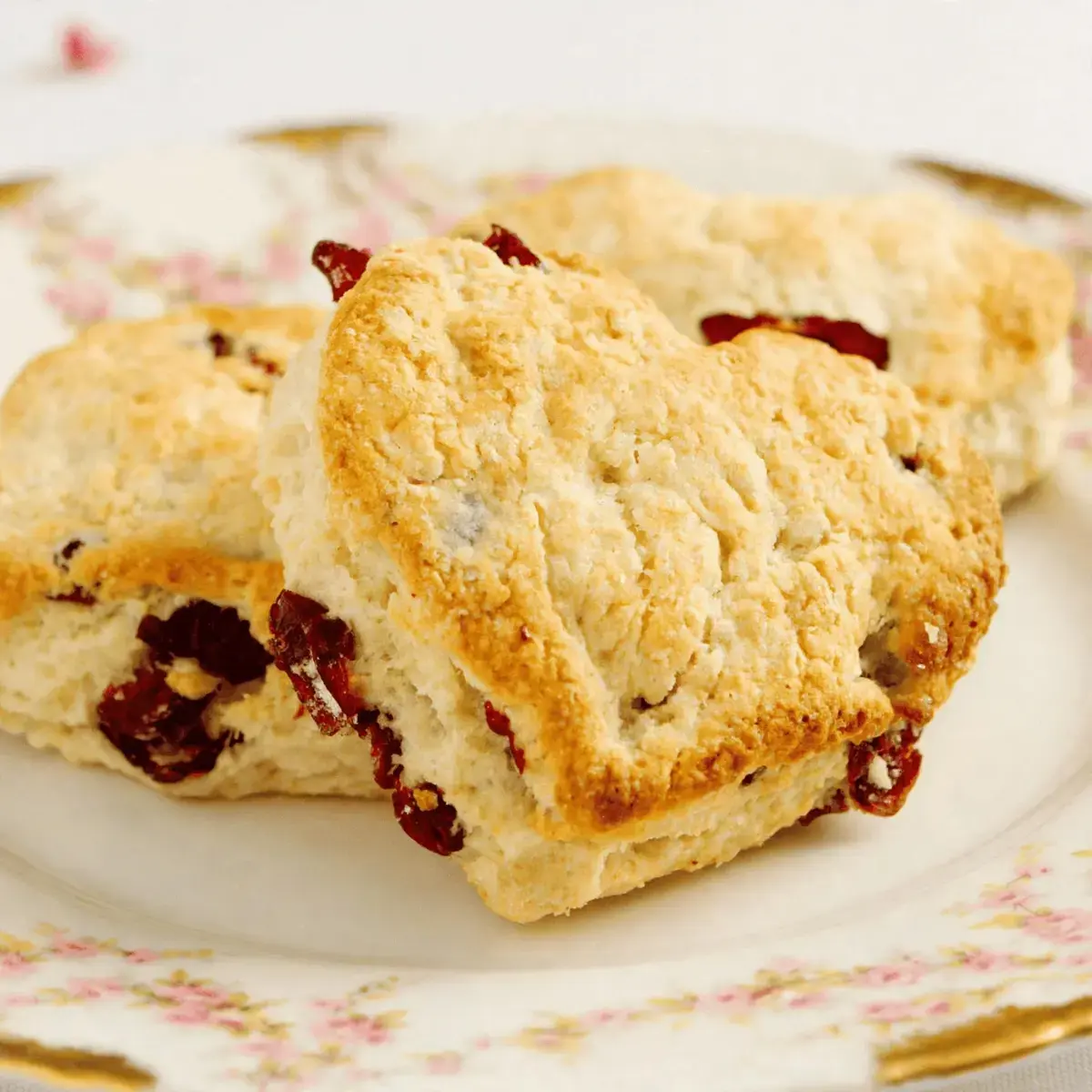 Air Fryer Cherry Scones, Optional: Easy Cherry Scone Glaze