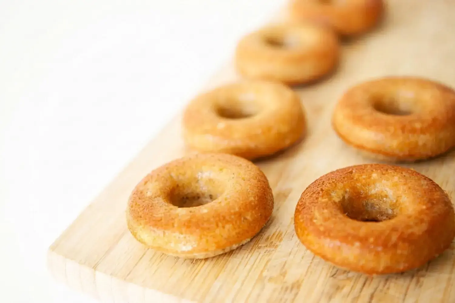 Baked Pumpkin Donuts: Easy Cinnamon Sugar Recipe for Fall 16 Baked Pumpkin Donuts, How To Make Baked Pumpkin Donuts
