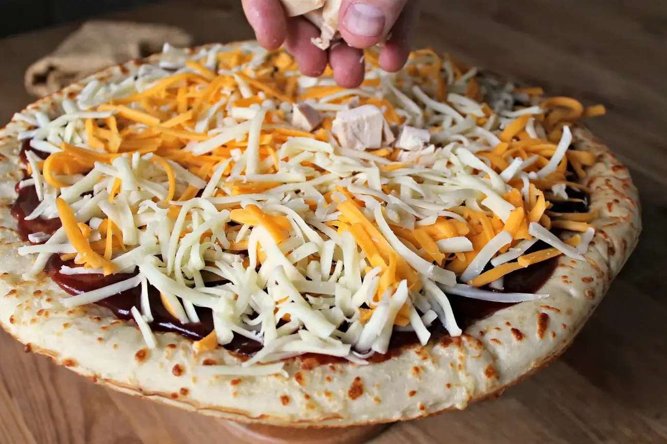 Easy BBQ Chicken Pizza for Family Dinner and Game Day 21 Bbq Chicken Pizza, What are YOUR favorite under 30 minute meals to make