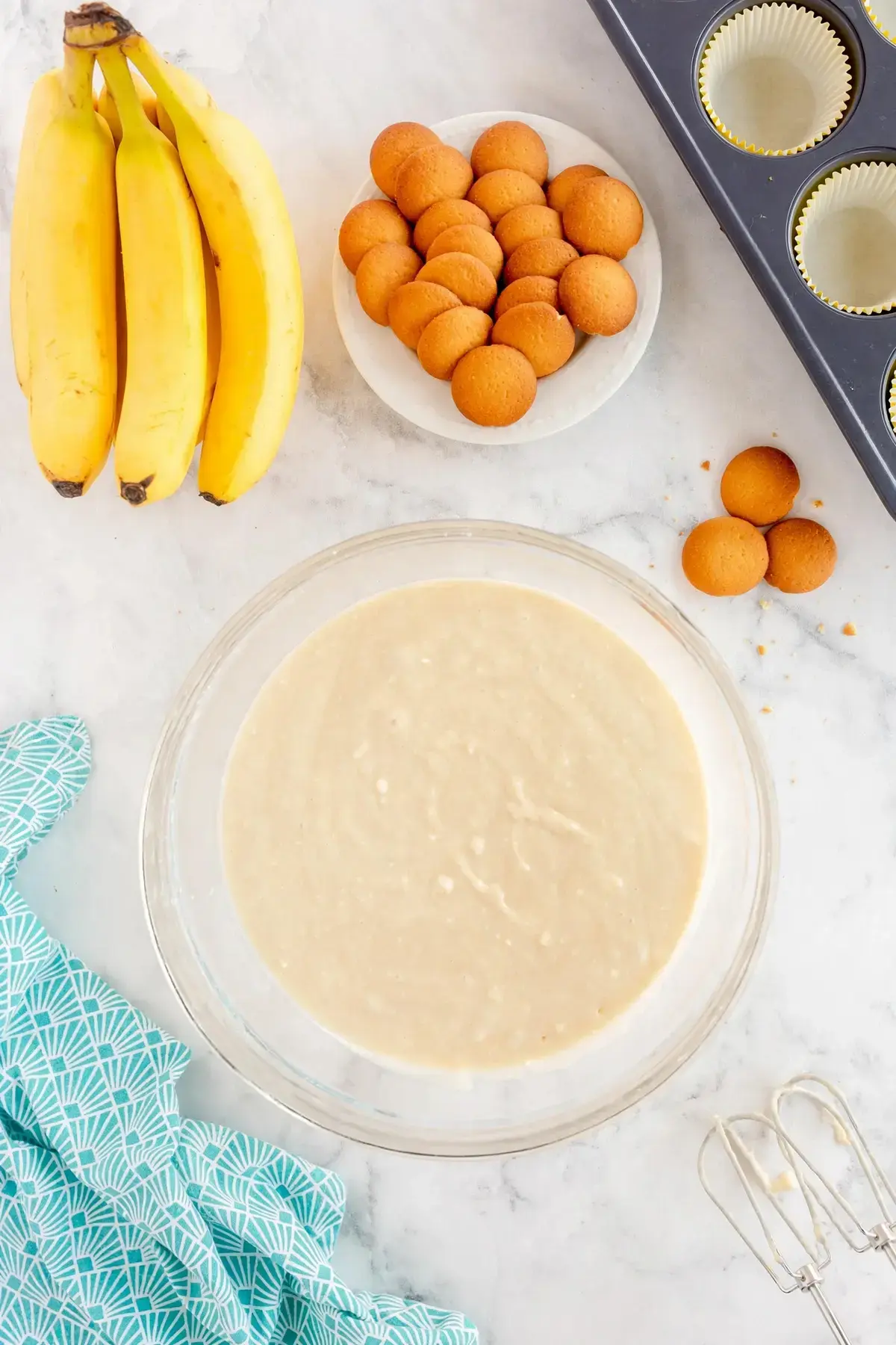 Easy Banana Pudding Cupcakes with Whipped Cream and Wafer Topping 16 Easy Banana Pudding Cupcakes, 1, Make the Cupcake Batter