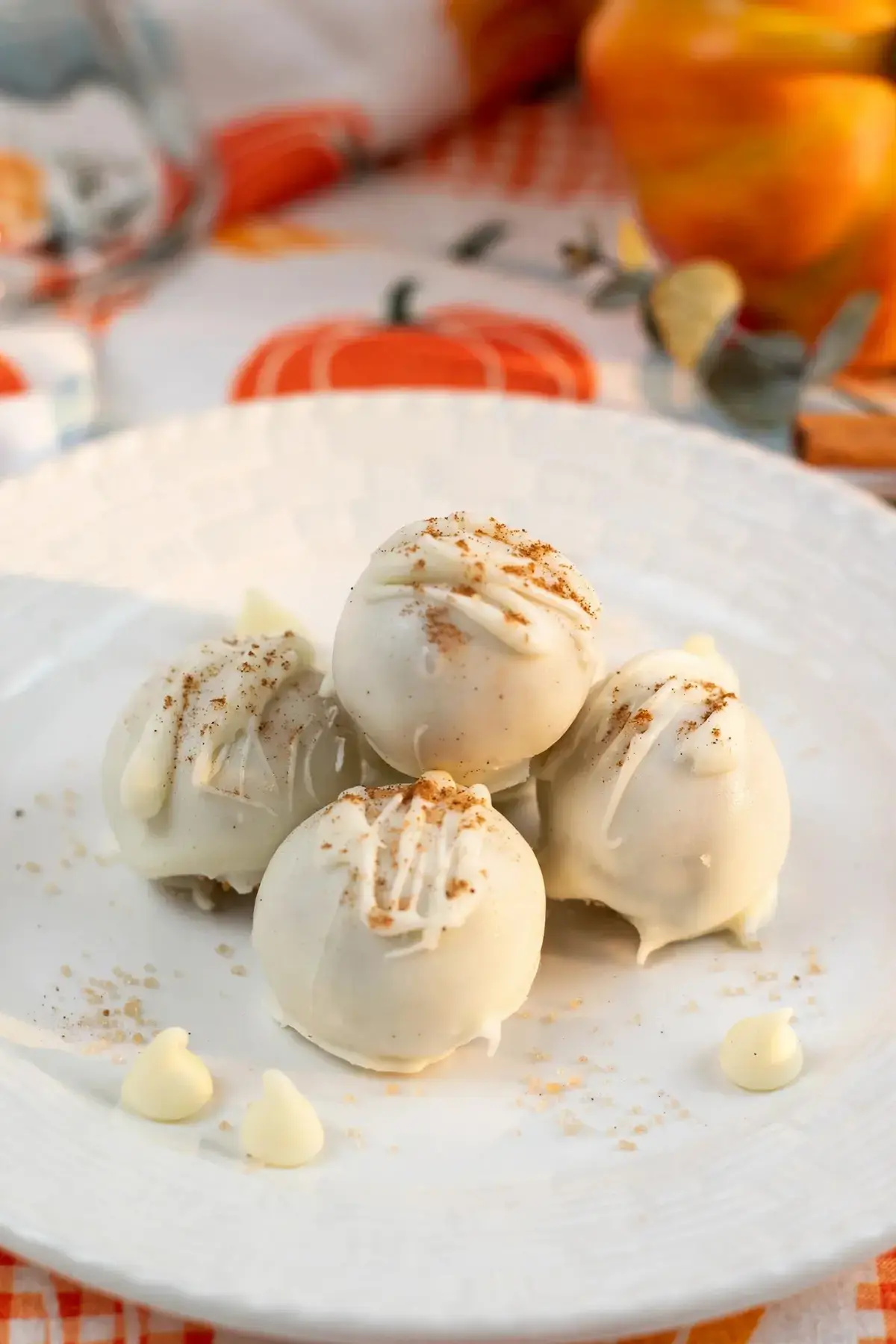 Easy No Bake Pumpkin Balls