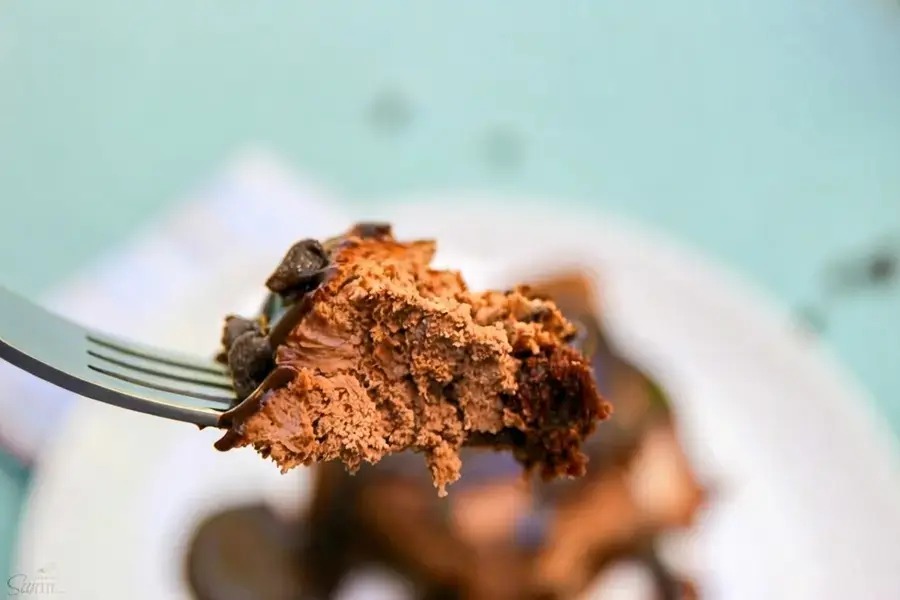 Fudge Brownie No-Bake Cheesecake: A Rich and Easy Layered Dessert 10 Fudge Brownie No-Bake Cheesecake, Recipe Tips