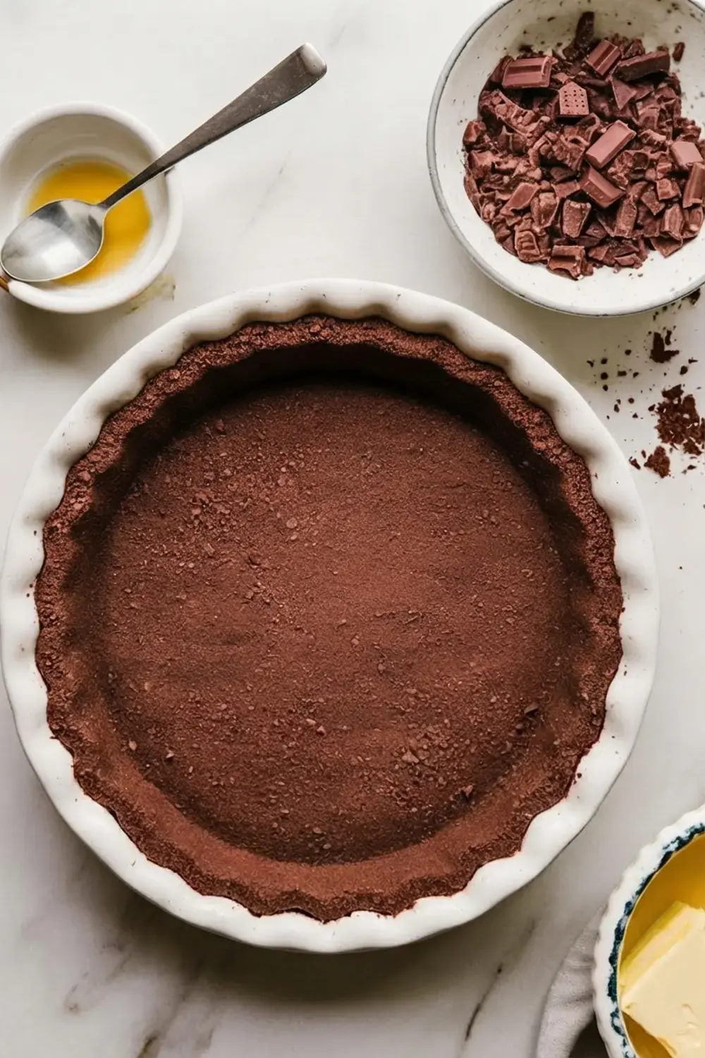 Mississippi Mud Pie: A Classic Southern Chocolate Dessert with Creamy Filling 11 Mississippi Mud Pie, Shape the Chocolate Cookie Crust