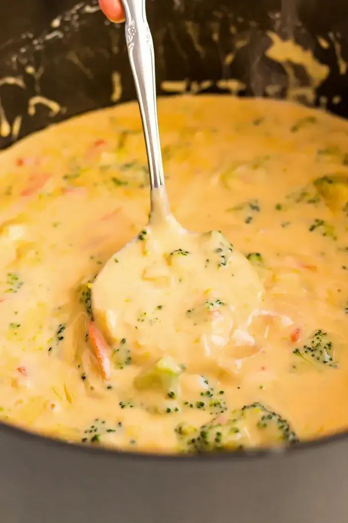 Panera Copycat Broccoli Cheddar Soup: Creamy Restaurant Style Bowl at Home 8 Panera Copycat Broccoli Cheddar Soup, You will love this Copycat Panera Bread Broccoli Cheddar Soup