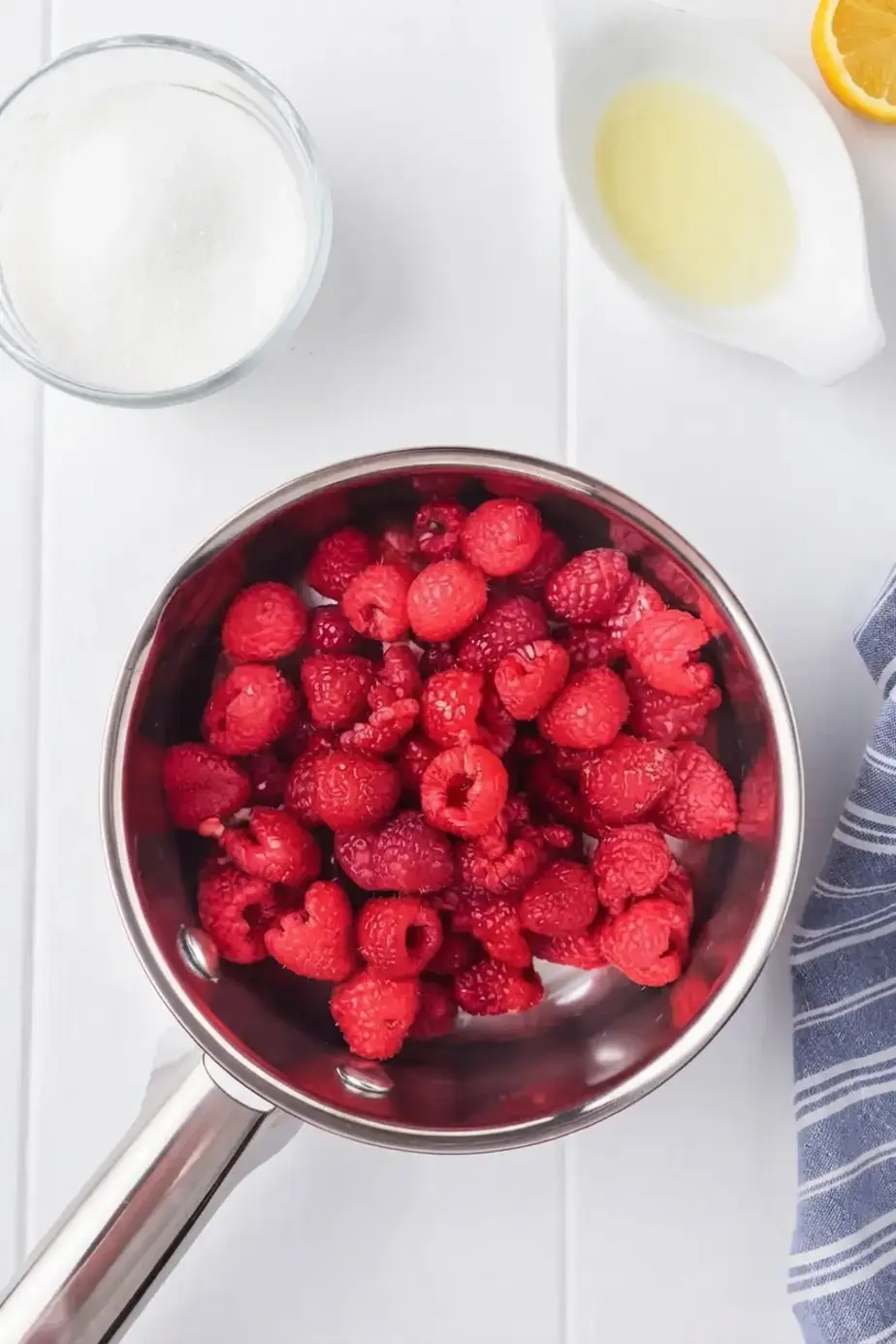 Raspberry Swirl Cheesecake Bars, Make The Raspberry Topping