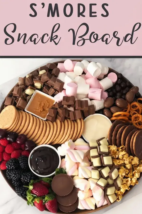 S'Mores Snack Board: A Fun and Easy Dessert Platter for Parties 1 S’Mores Snack Board, S'Mores Snack Board